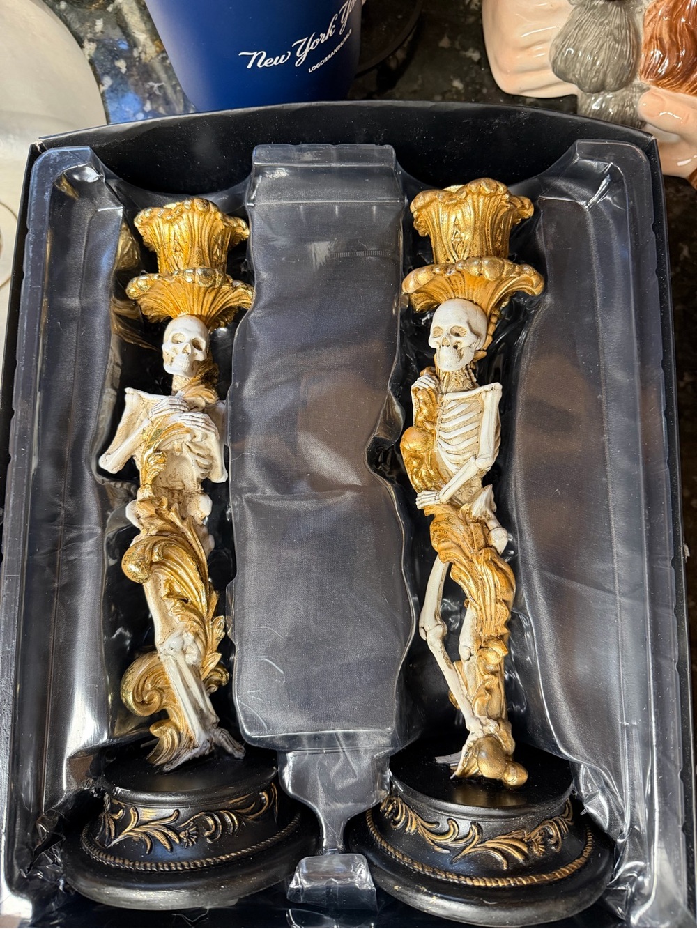 Gothic skull candlestick set